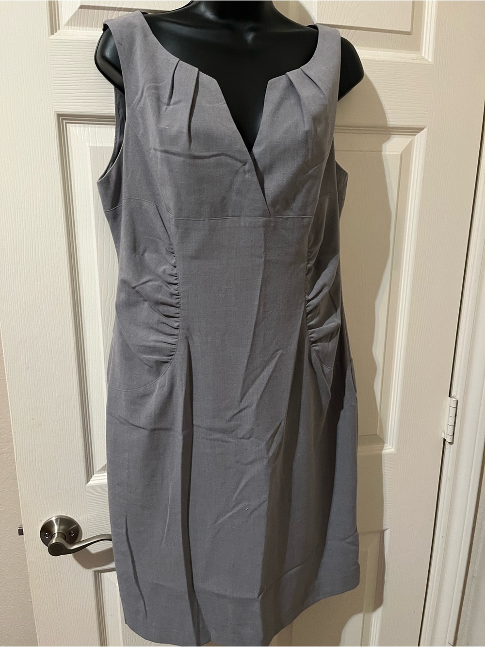 Sharagano Sleeveless Midi Sheath Dress in Gray